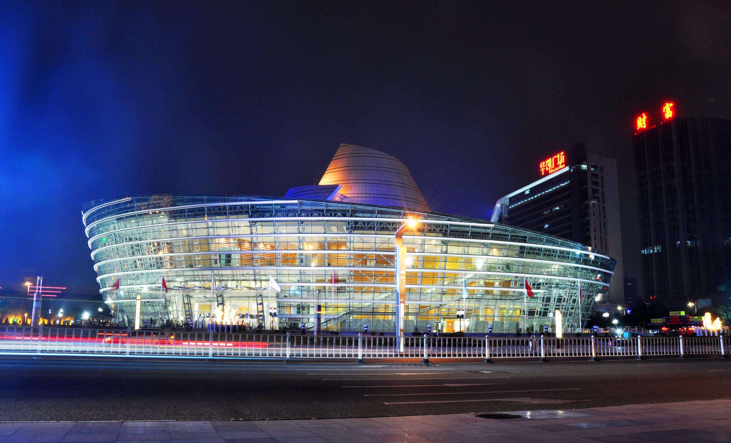 东莞玉兰大剧院