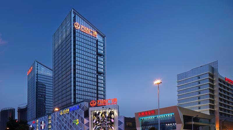 天鹅湖万达广场